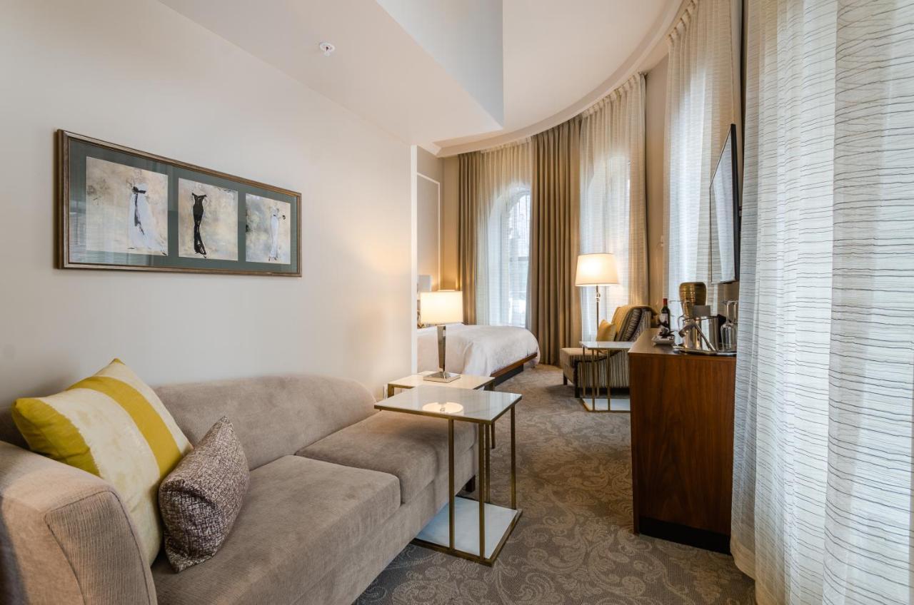 호텔 버크스 몬트리올 외부 사진 A suite at the hotel