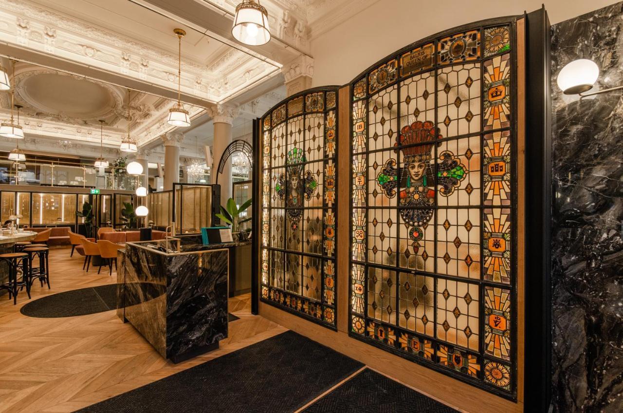 호텔 버크스 몬트리올 외부 사진 The interior of the hotel